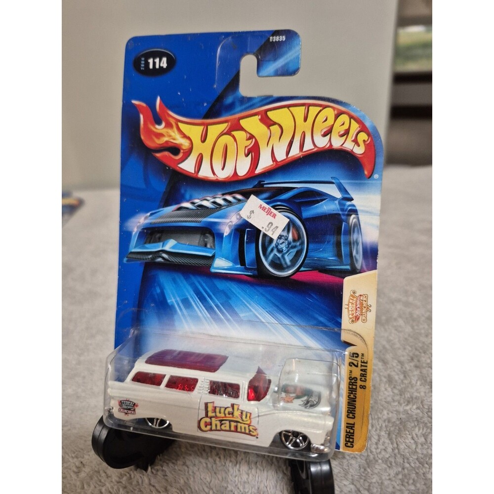 Hot Wheels 2004 Cereal Crunchers White Lucky Charms 8 Crate Ford Wagon #114 A17